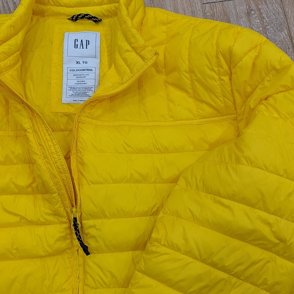 Gap Men's Yellow Puffer XL Jacket - Picture 4 of 5